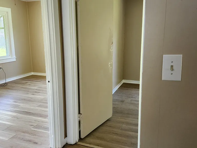 4823 Broadway Ave — Photo 12
