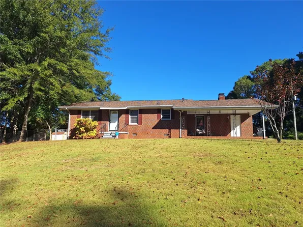 1701 53rd St, Valley, AL 36854