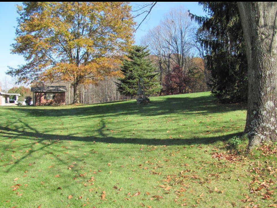 1st image of 16457 Pilgrim Ln