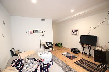 Rented by Bedford 6 Real Estate