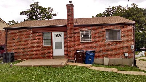 2nd image of 6738 Kenwood Dr