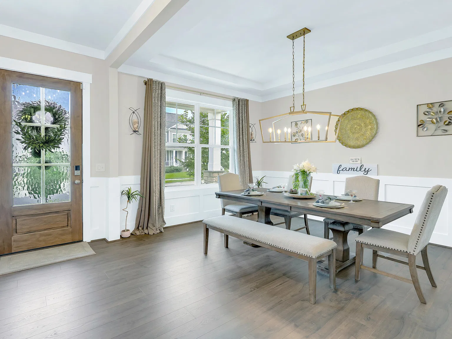 5 bed, 4.5 bath, 3665 sqft, $3,400 — Photo 3