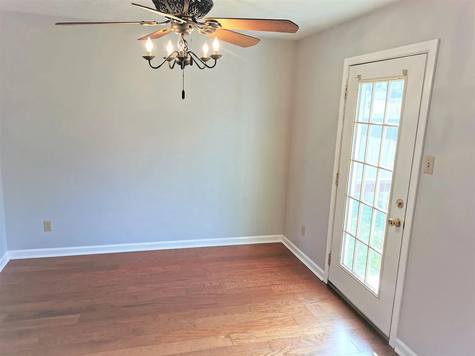 3 bed, 2.5 bath, 1762 sqft, $2,250 — Photo 4