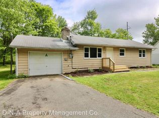122 Smith Dr, Tobyhanna, PA