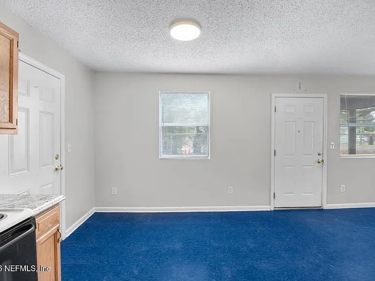 850 Spearing St — Photo 11