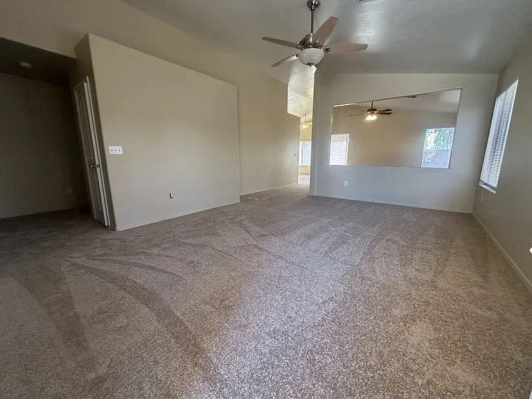 339 N Ocean Dr — Photo 6