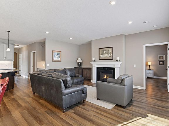5th image of 7789 Vincent Dr