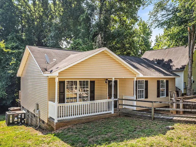2019 Rath St — Photo 1