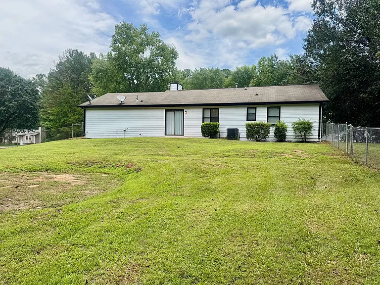 4044 Woodbridge Ct — Photo 14