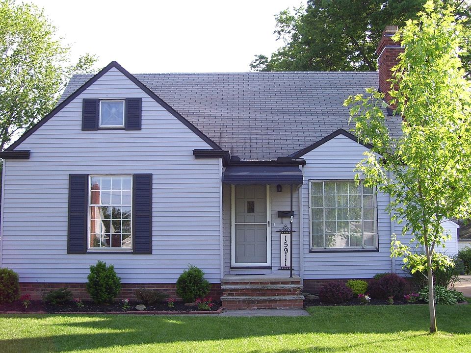 15911 Parklawn Ave.