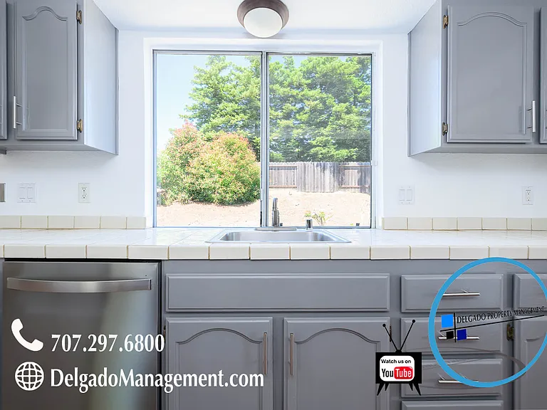 527 Fuchsia Dr — Photo 9