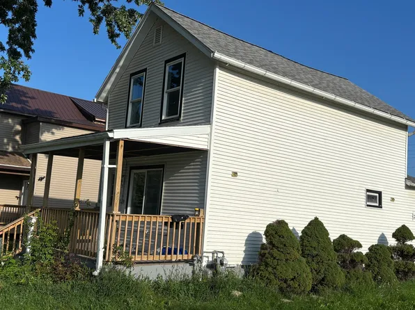 214 2nd Ave S, Clinton, IA 52732