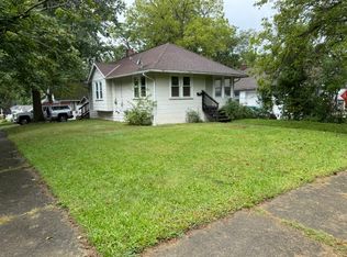 696 Sanford Ave, Akron, OH 44305
