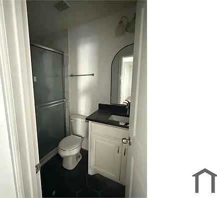5739 Donnelly Ave — Photo 6