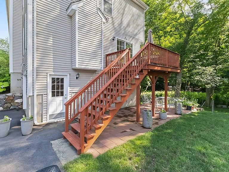 284 S Quinsigamond Ave #284 — Photo 33