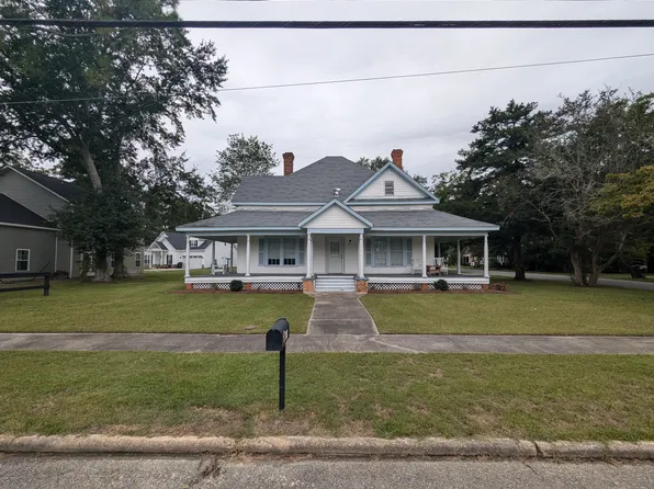 414 N Caswell St, Glennville, GA 30427