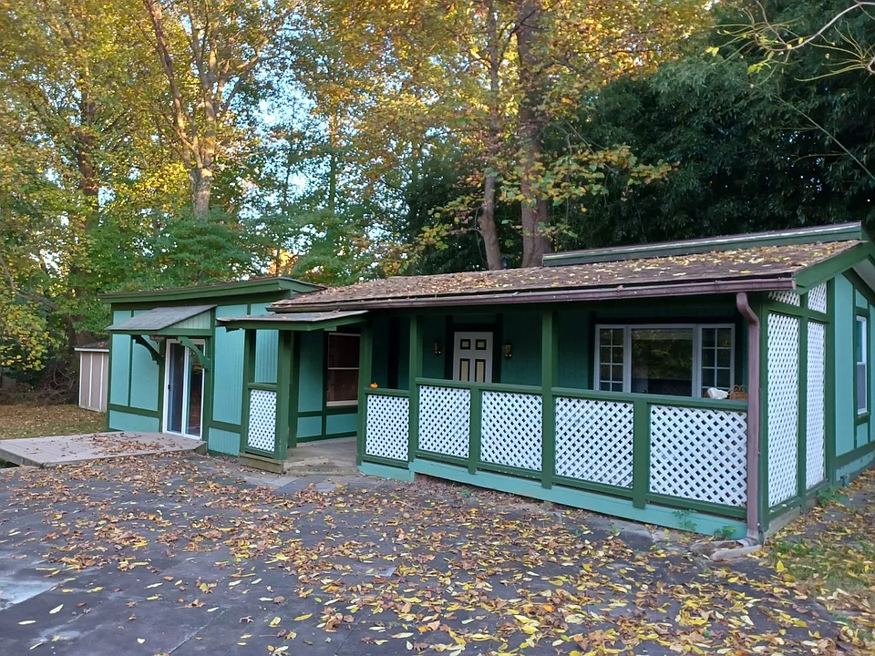 1045 Utterback Store Rd