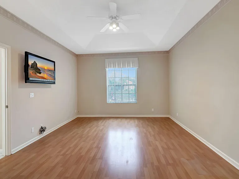 11081 Springbrook Cir — Photo 26