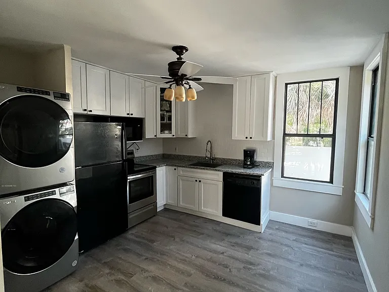 533 1st St NE #533 — Photo 4