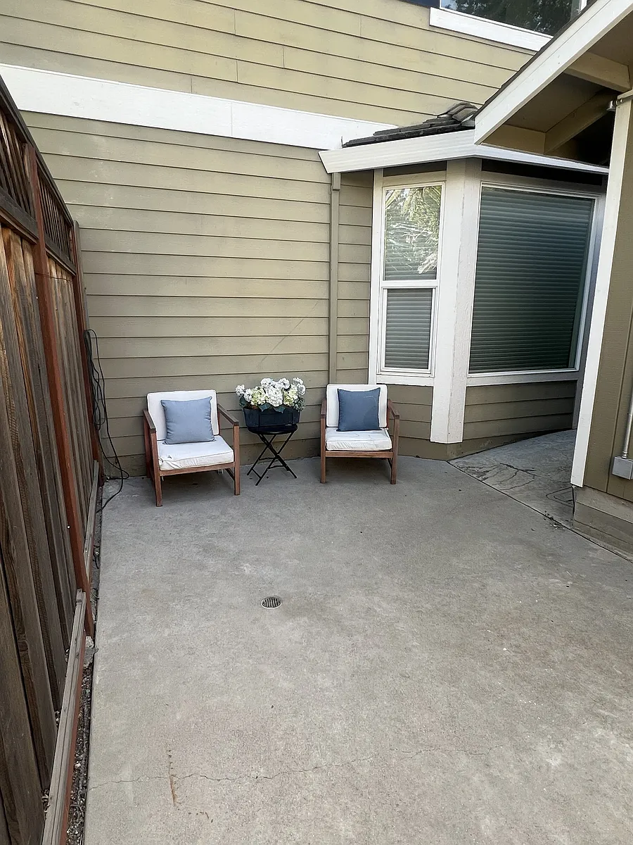 Building Photo - 1326 Pennsylvania Blvd #1