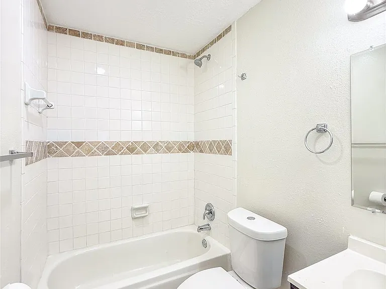 4251 Rosegate Dr — Photo 8