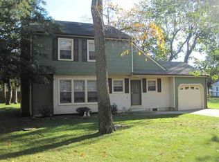 10 Beechwood Ave, Villas, NJ 08251