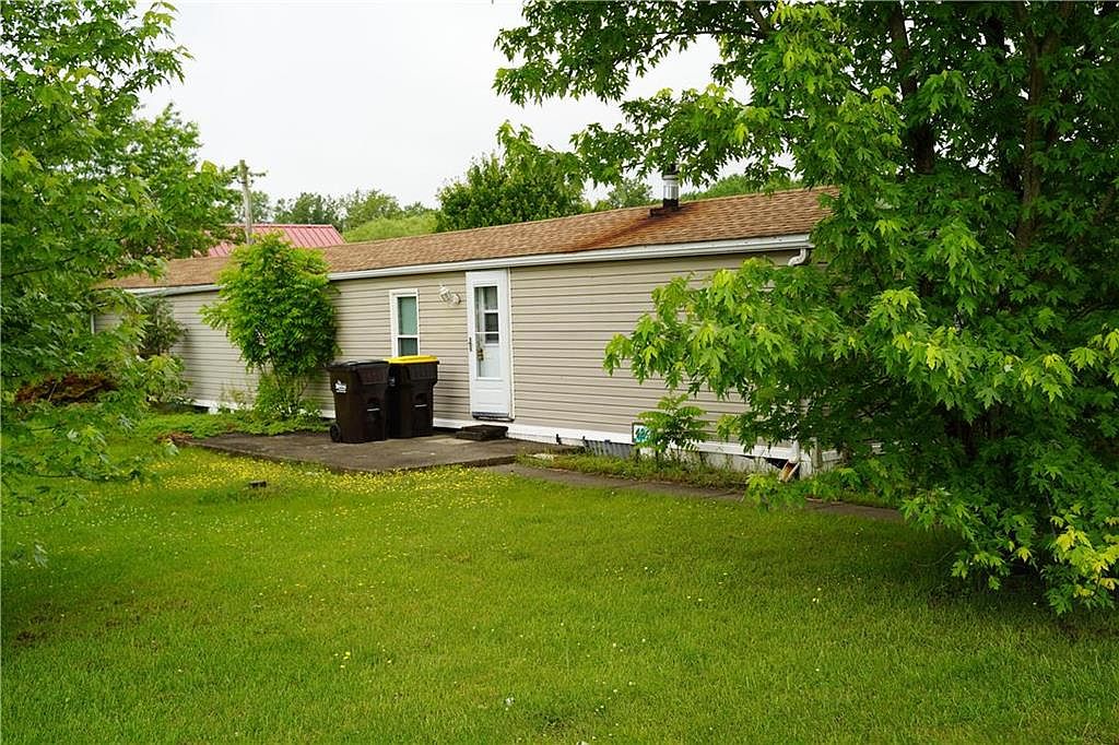 4268 Wood Dr, Walnutport, PA 18088 Zillow