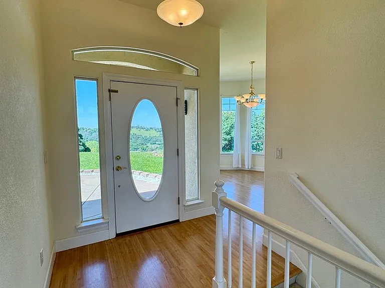 6255 Peacock Way — Photo 11