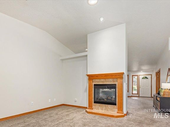 3rd image of 3991 N Bayou Ln