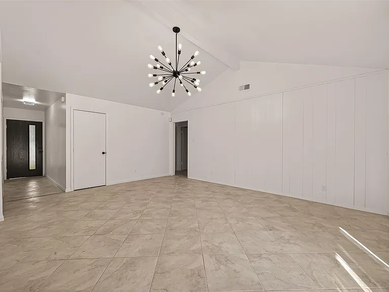 5523 Kuldell Dr — Photo 11