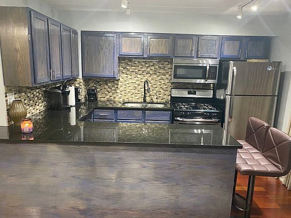 4th image of 1959 W Hood Ave APT 1A