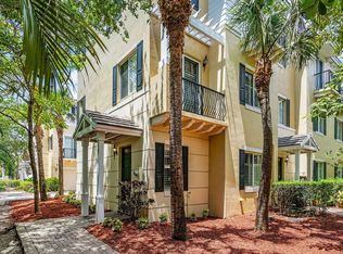 3817 NW 5th Ter, Boca Raton, FL 33431