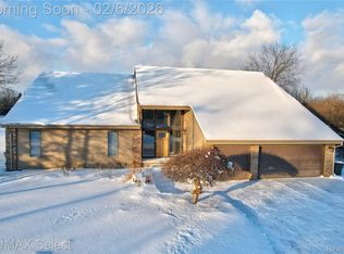 5031 McCandlish Rd, Grand Blanc, MI 48439