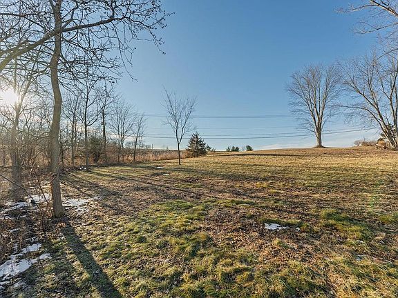 3rd image of Lot 2 CSM 7164 Coves