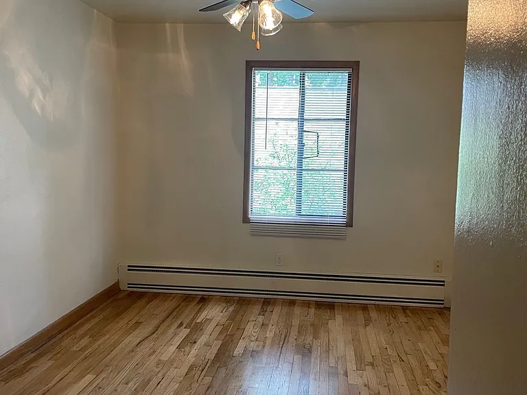 1x1 Bedroom