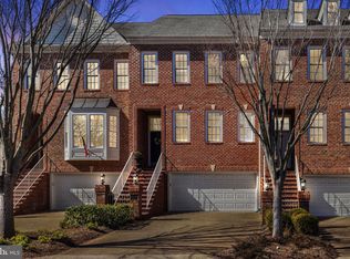 8006 Kamehameha Pl, Gainesville, VA 20155