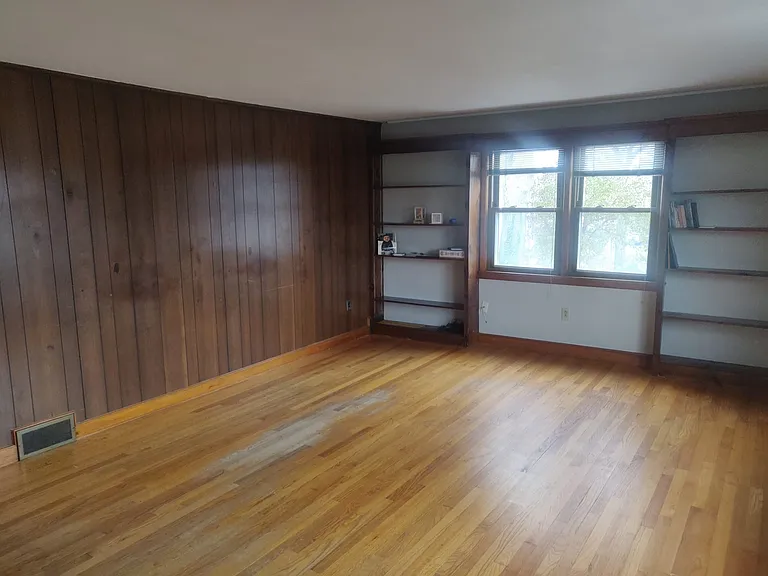 4 Carlson Ct #2 — Photo 5