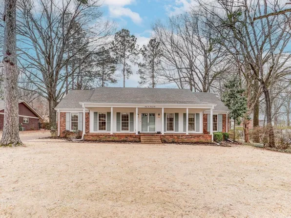 6699 Garden Oaks Dr, Memphis, TN 38120