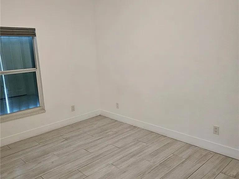 4425 SW Santa Barbara Pl — Photo 8
