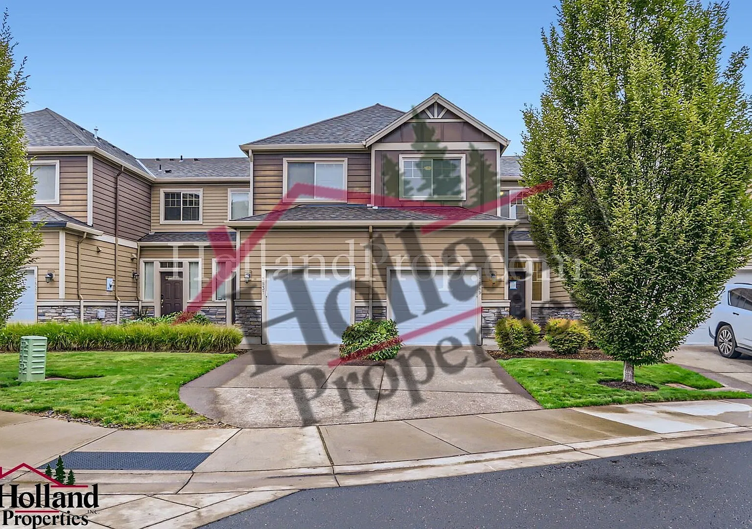 **Reduced Price ** Beautifully Designed 3-Bedroom Home With Natural Light, Fireplace & Private Ou... — Photo 3