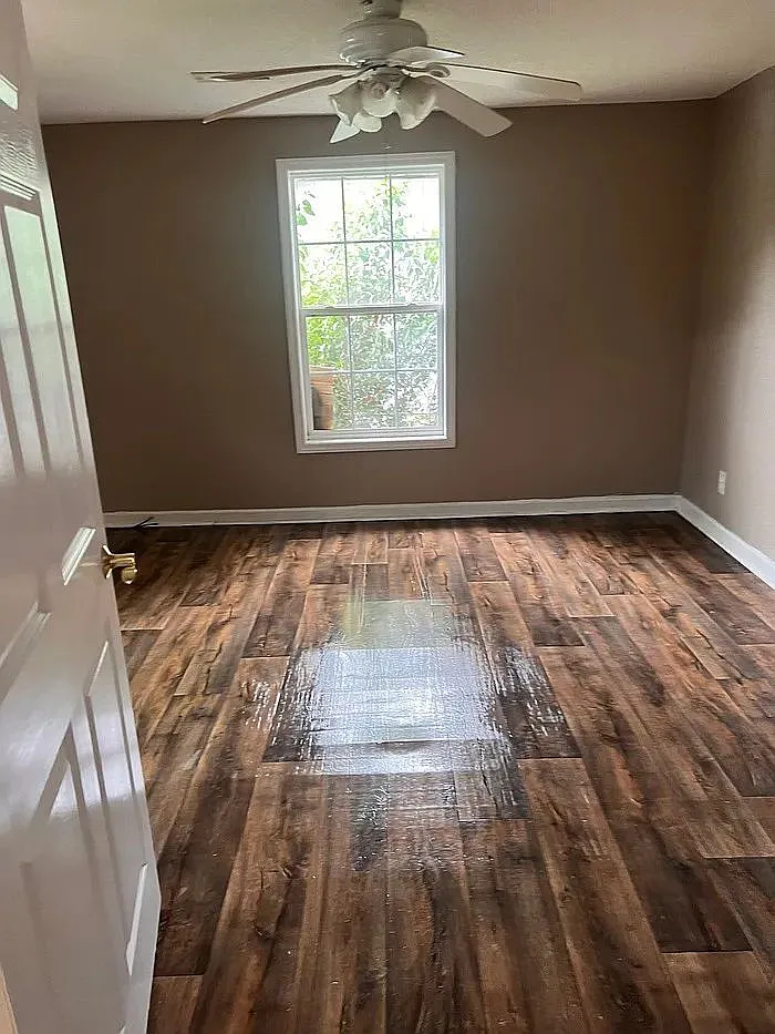 2 bed, 1.0 bath, $780 — Photo 3