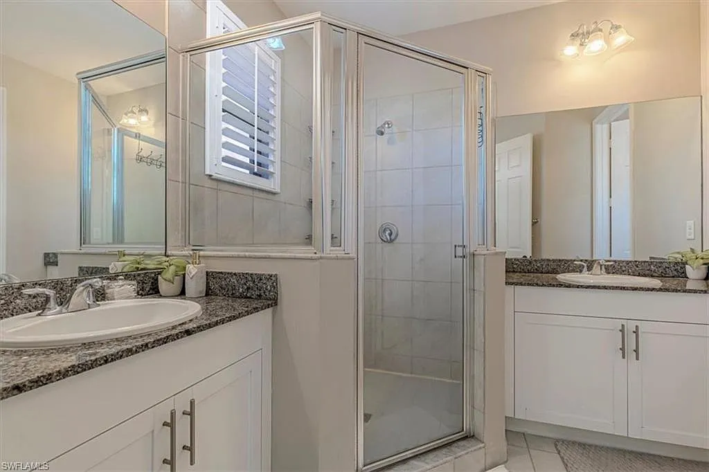 3 bed, 2.5 bath, 1810 sqft, $4,500 — Photo 3
