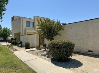 1349 Aquarius Ct, Bakersfield, CA