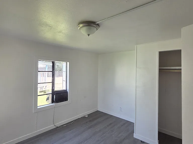 505 E 44th St #22 — Photo 5
