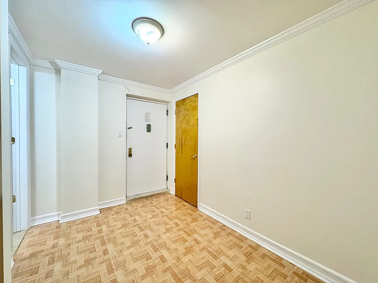 36-40 Bowne St #1B — Photo 11