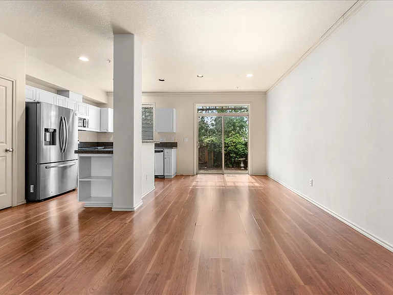 16056 NW Centine Ln — Photo 9