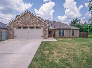 1110 N Whatley Rd, White Oak, TX 75693