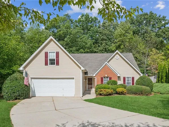 5478 Evergreen Forest Ct, Flowery Branch, GA 30542
