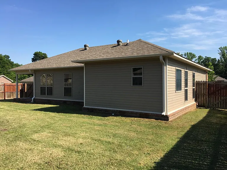 732 Rolling Rock Dr — Photo 18