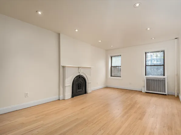 238 Lafayette Avenue image 10 of 21